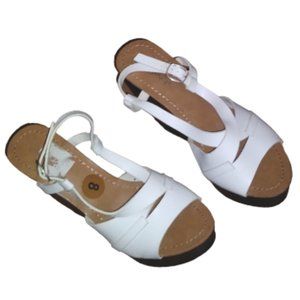 Refresh Platform shoes in white and brown color Size 8